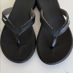 Reef Black Women's Sandals